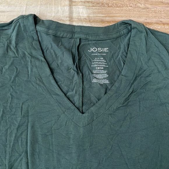 Josie Natori Women's Elements Dolman V-Neck Top-S - Picture 4 of 8